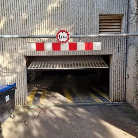 Aux Minimes Magnifique Vue Au Pied De La 50m2-2ch. * La Rochelle (Charente-Maritime)