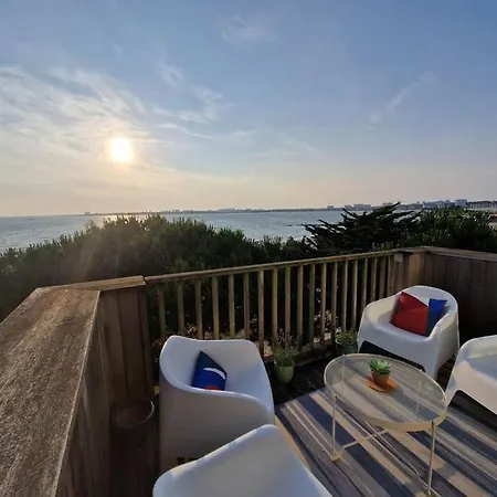 Aux Minimes Magnifique Vue Au Pied De La 50m2-2ch. * La Rochelle (Charente-Maritime)